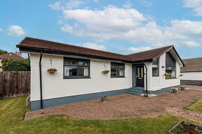 4 Bedroom Detached Bungalow For Sale In Luckinsford Road, Inchinnan, PA4