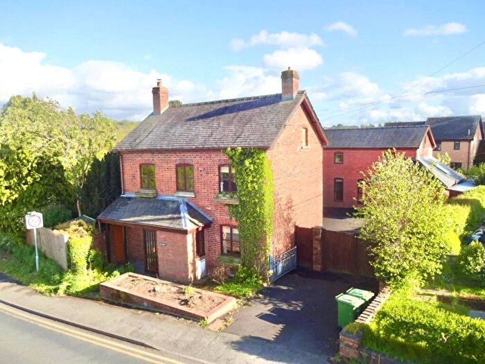 5 Bedroom Detached House For Sale In North Avenue, Llandrindod Wells, Powys, LD1