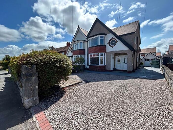 1 Bedroom Flat For Sale In Llandudno Road, Penrhyn Bay, LL30