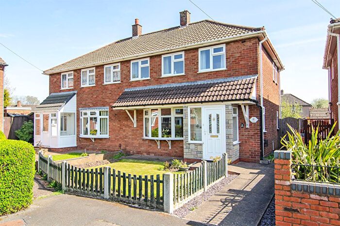 3 Bedroom Semi-Detached House For Sale In Fullelove Road, Brownhills, Walsall, WS8