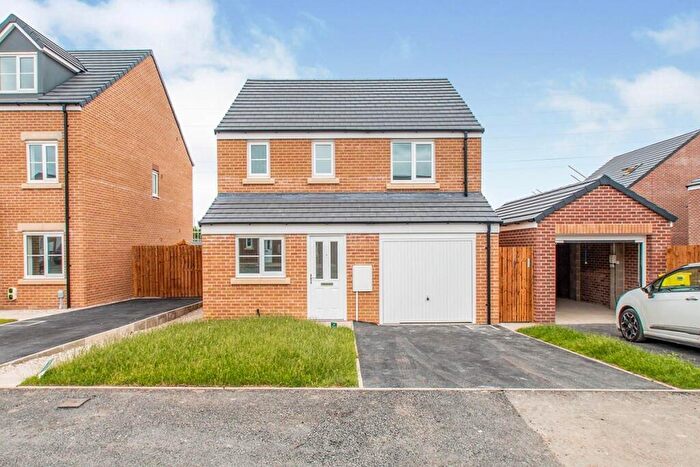 3 Bedroom Detached House To Rent In Rotary Drive, Morley, Leeds, LS27