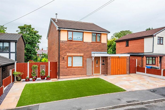 3 Bedroom Detached House For Sale In Alder Grove, Coppull, Chorley, PR7