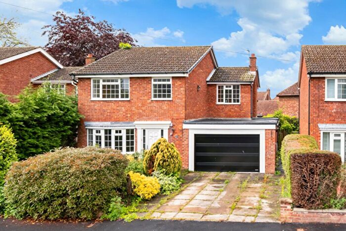 4 Bedroom Detached House For Sale In Pinfold Close, Bickerton, Wetherby, North Yorkshire, LS22
