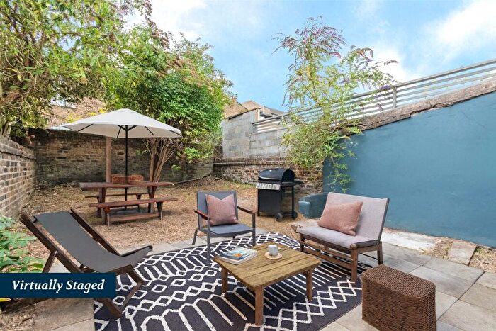 2 Bedroom Flat To Rent In Burns Road, Harlesden, NW10