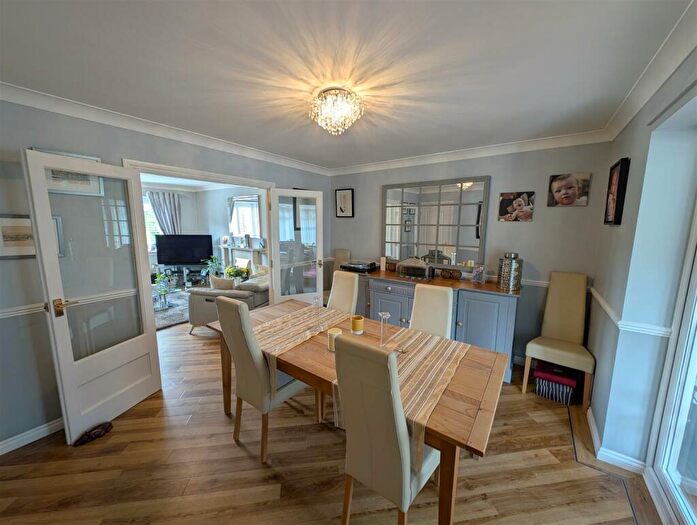 4 Bedroom Detached House For Sale In Marazion Drive, Darlington, DL3