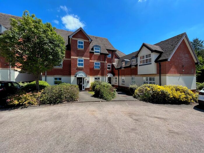 2 Bedroom Flat To Rent In Jackman Close, Abingdon, OX14