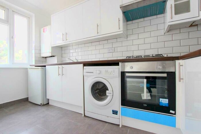 Studio To Rent In Alicia Gardens, Harrow, HA3