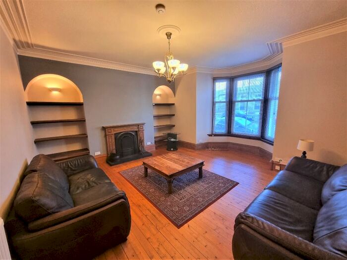 1 Bedroom Flat To Rent In Abergeldie Terrace, Holburn, Aberdeen, AB10