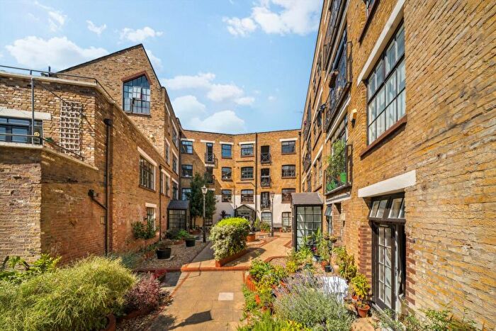 1 Bedroom Flat To Rent In Time Square, Hackney, E8