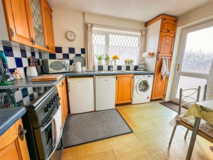 2 Bedroom Detached Bungalow For Sale In Fuchsia Way, Clacton-On-Sea, CO16