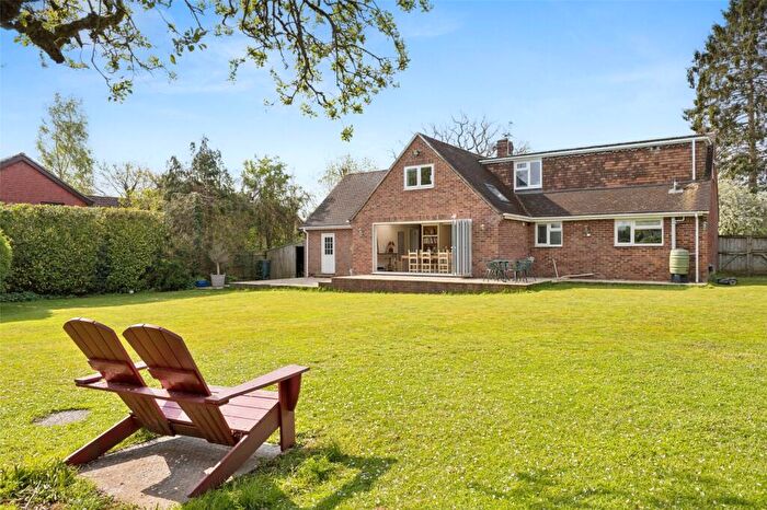 5 Bedroom Detached House For Sale In Ashford Hill Road, Ashford Hill, Thatcham, Hampshire, RG19
