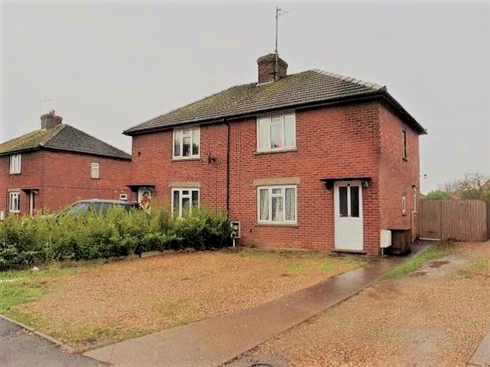 3 Bedroom Semi-Detached House To Rent In King George V Avenue, Holbeach, PE12