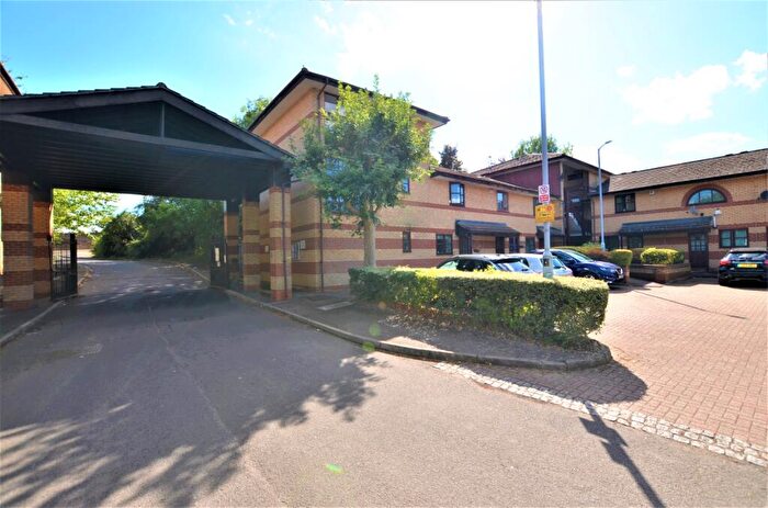 1 Bedroom Flat To Rent In Pincott Place London, SE4