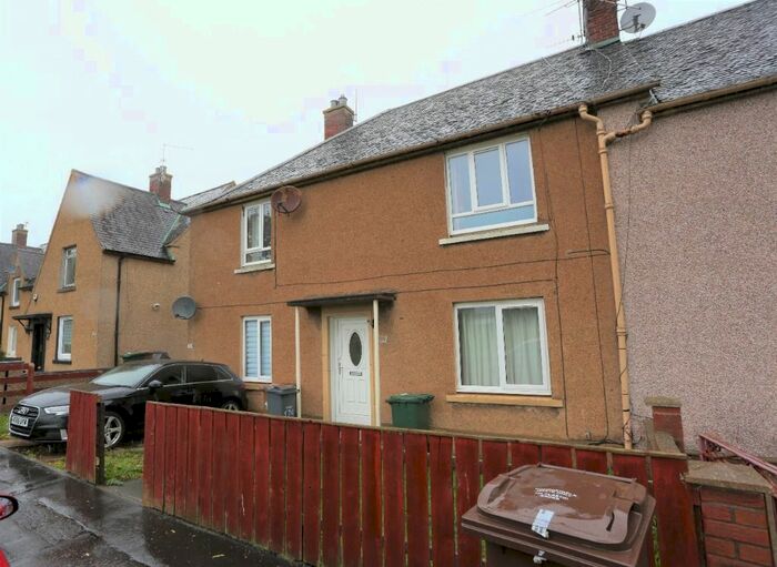 3 Bedroom Flat To Rent In Broomhouse Crescent, Broomhouse, Edinburgh, EH11