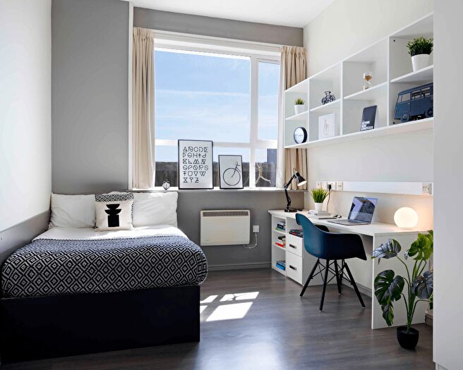 1 Bedroom Private Halls To Rent In Royal Parade, PL1