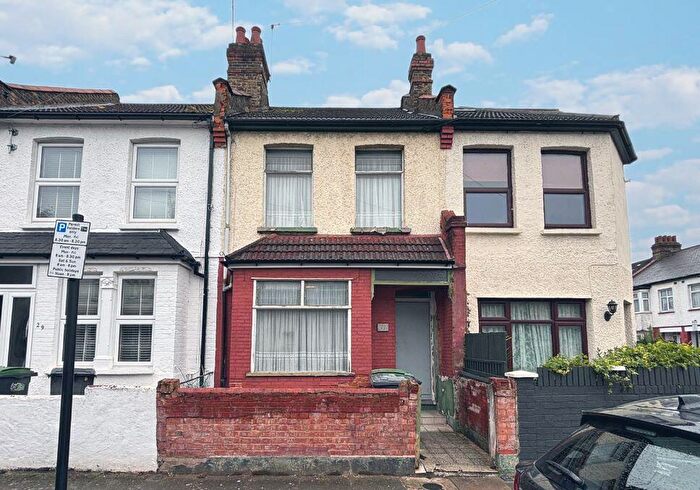 2 Bedroom Terraced House For Sale In Kimberley Road, Tottenham, London, N17