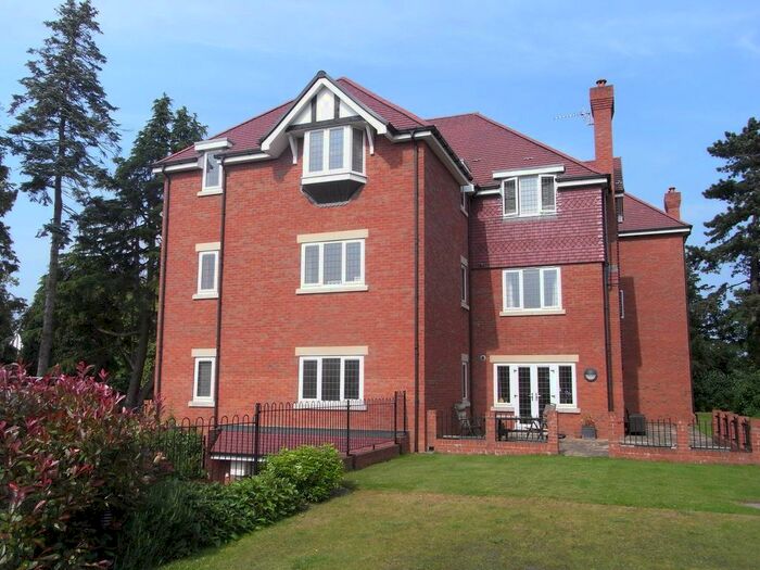 2 Bedroom Flat To Rent In Wyvern Court, Wyvern Road, Sutton Coldfield, B74