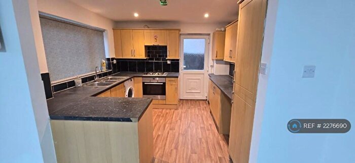 6 Bedroom Detached House To Rent In Hall Road, Chadwell Heath, Romford, RM6