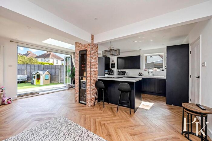 3 Bedroom House For Sale In Melrose Avenue, Portslade, Brighton, BN41