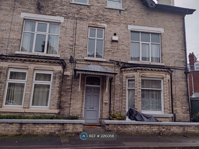 1 Bedroom Flat To Rent In Feversham Crescent, York, YO31