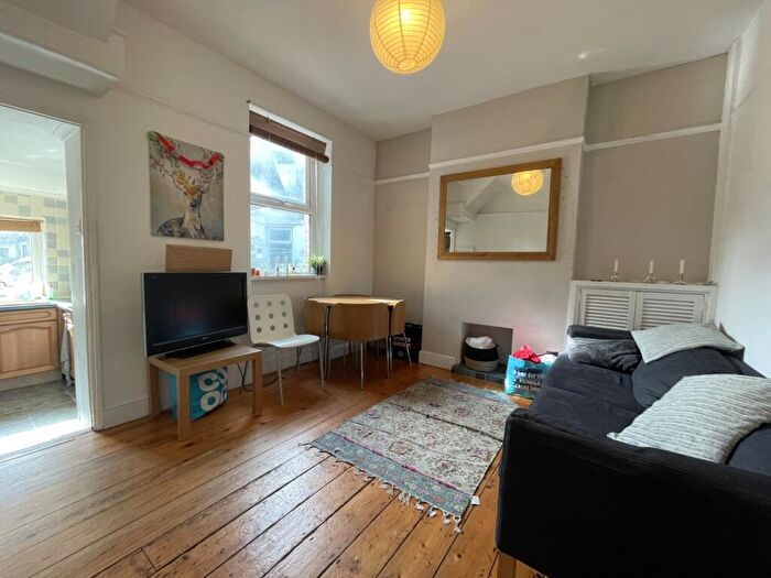 4 Bedroom Terraced House To Rent In Hirwain Street, Cathays, CF24