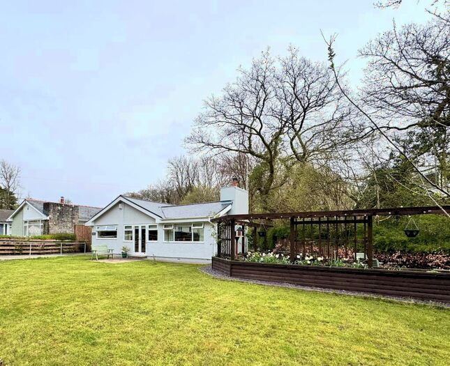 2 Bedroom Detached Bungalow For Sale In Ravenstone, Woodland Park, Penderyn, Aberdare, CF44