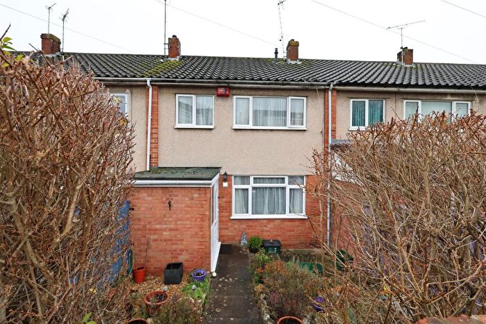 3 Bedroom Terraced House For Sale In The Croft, Bristol, BS16