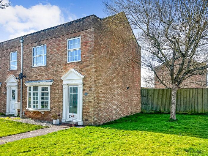 3 Bedroom Terraced House For Sale In Fosseway Avenue, Moreton-In-Marsh, GL56