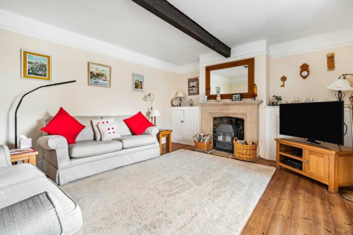4 Bedroom Detached House For Sale In Bampton Road, Clanfield, Bampton, West Oxfordshire, OX18