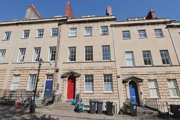 5 Bedroom Flat To Rent In Berkeley Square, Bristol, BS8