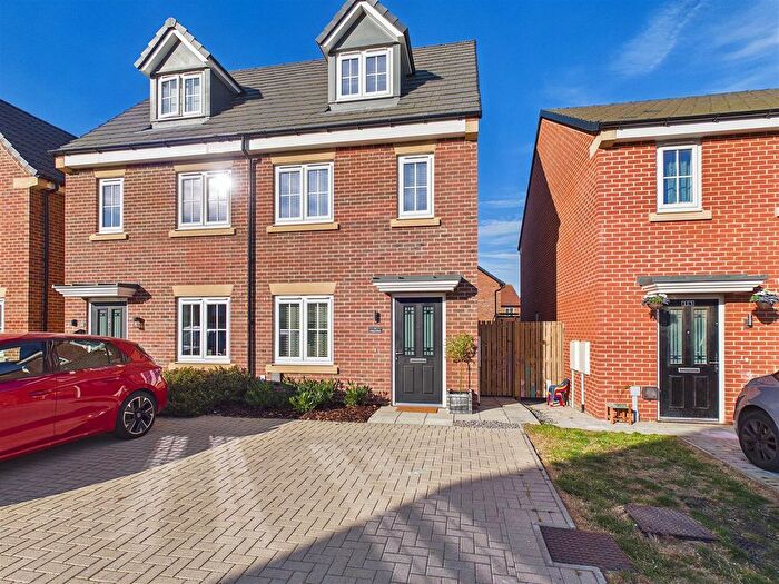3 Bedroom Semi-Detached House For Sale In Coleus Close, Ingleby Barwick, TS17