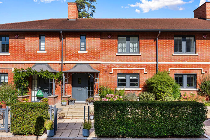 3 Bedroom Retirement Property For Sale In Redwood Drive, Failand, North Somerset, BS8