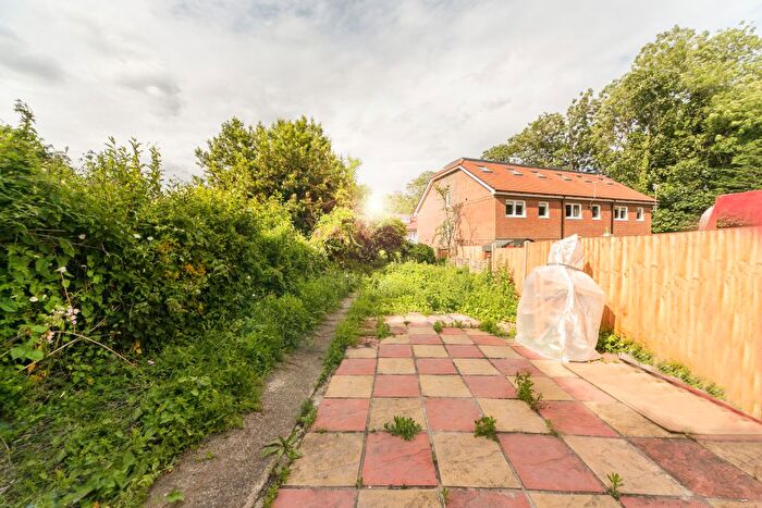 5 Bedroom Terraced House For Sale In Ravensbourne Park, London, SE6