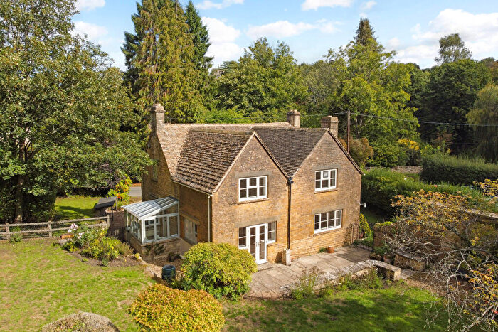 3 Bedroom Detached House For Sale In Rendcomb, Cirencester, GL7