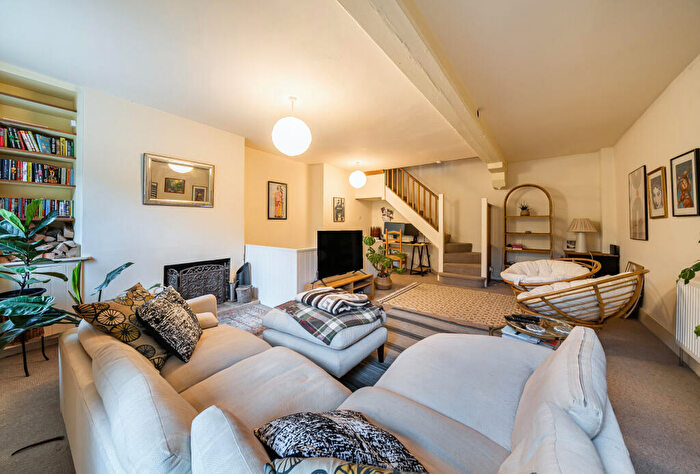 2 Bedroom Apartment For Sale In St. Marys, Chalford, Stroud, GL6