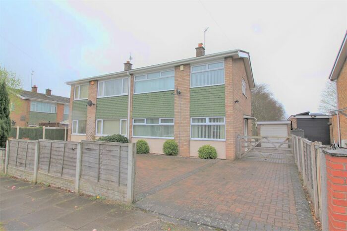 3 Bedroom Semi-Detached House To Rent In Ethelda Drive, Newton, Chester, CH2