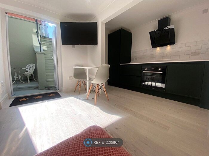 1 Bedroom Flat To Rent In St. Pauls Road, Cheltenham, GL50