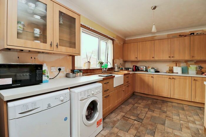 2 Bedroom Bungalow For Sale In Robertson Road, Cupar, KY15