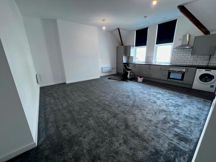 Studio To Rent In Victoria Street, West Bromwich, B70