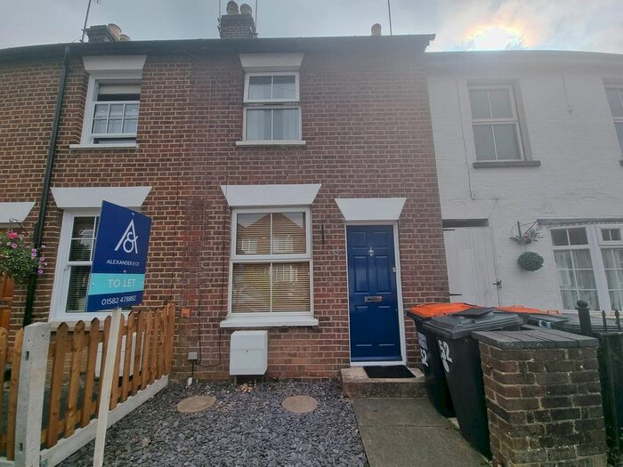 2 Bedroom Terraced House To Rent In Summer Street, Slip End, Luton, Bedfordshire, LU1