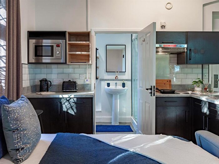 Studio To Rent In Springfield Mount, Leeds, LS2