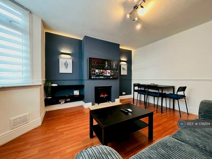 4 Bedroom Terraced House To Rent In Walsgrave Road, Coventry, CV2