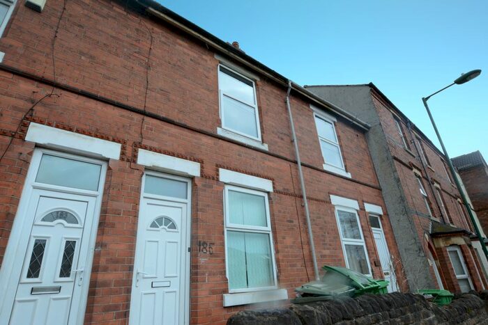 2 Bedroom Terraced House To Rent In Bobbers Mill Road, Nottingham, NG7