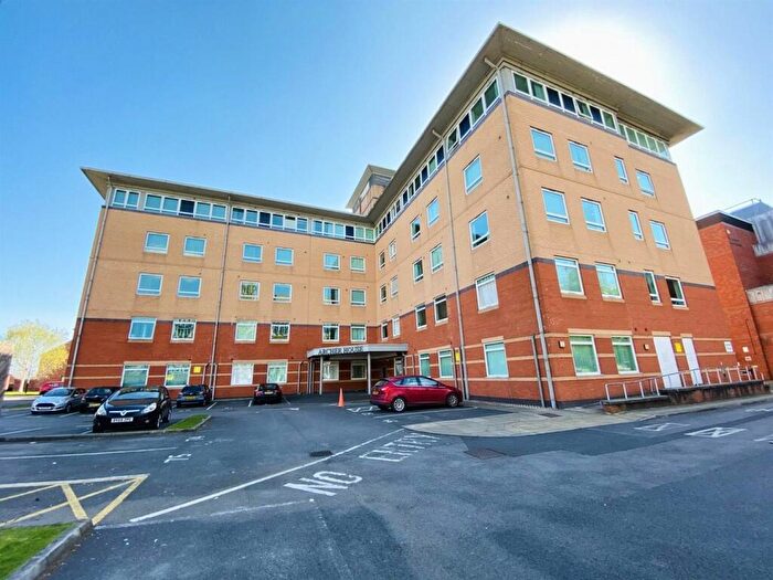 1 Bedroom House For Sale In John Street, Stockport, SK1