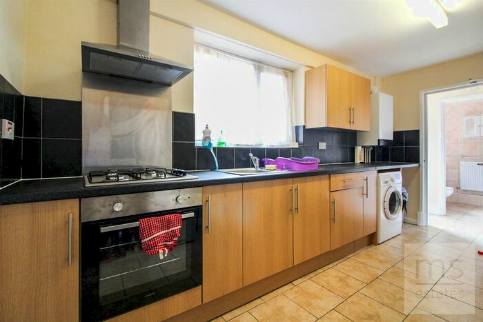 4 Bedroom Terraced House To Rent In Rothesay Avenue, Lenton, Nottingham, NG7