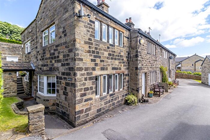 4 Bedroom Semi-Detached House For Sale In Crowther Fold, Harden, Bingley, BD16