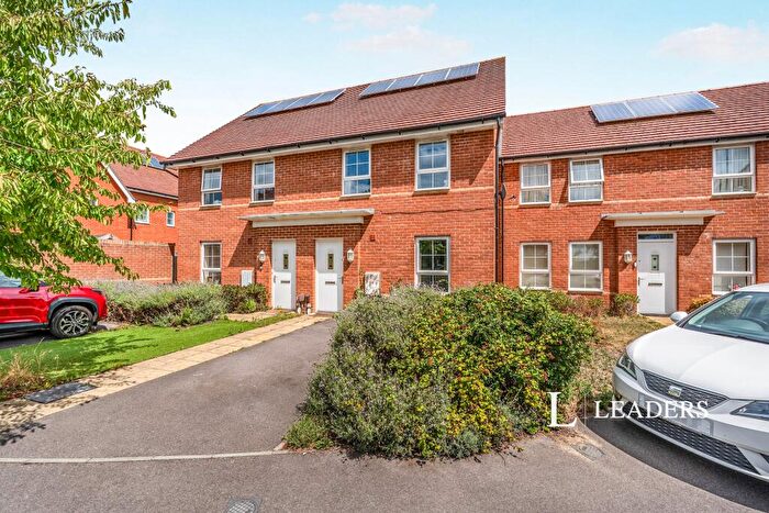 3 Bedroom Terraced House To Rent In Cardinal Place, Southampton, SO16
