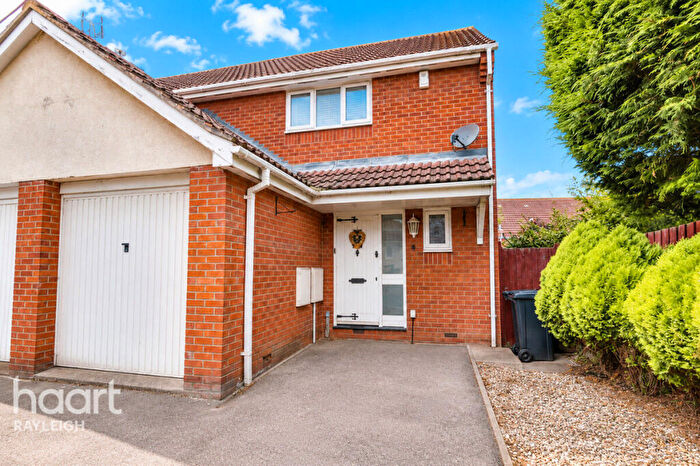 2 Bedroom Semi-Detached House To Rent In Langham Drive, Rayleigh, SS6