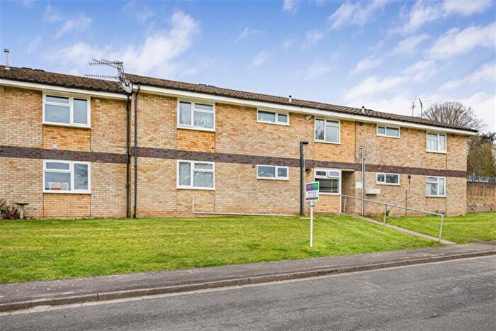1 Bedroom Apartment For Sale In Luker Avenue, Henley-On-Thames, RG9