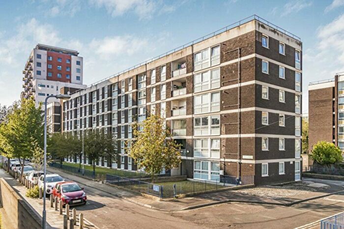 4 Bedroom Flat To Rent In De Beauvoir Estate, Balmes Road, Haggerston, N1